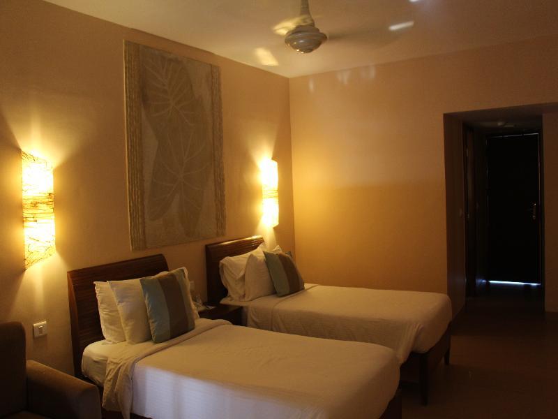 Prainha Resort By The Sea Taleigao Exterior foto